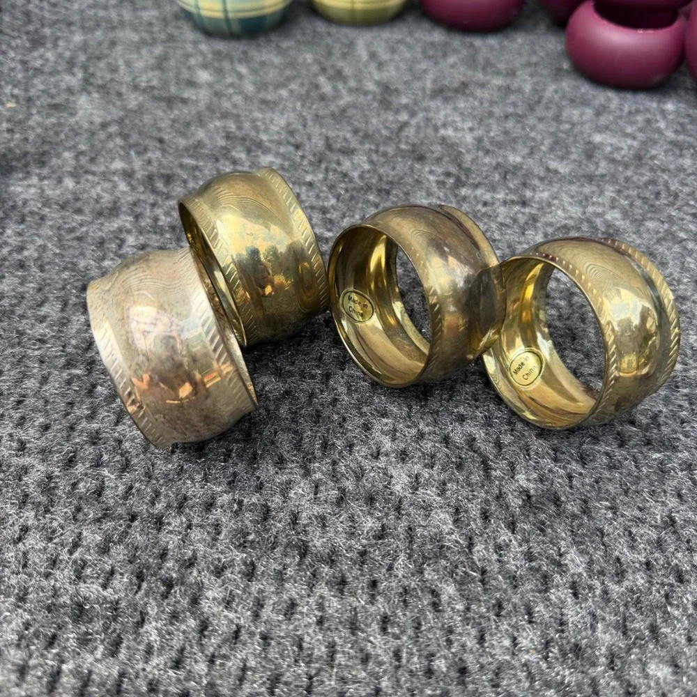 Vintage Napkin Ring Lot 28pc Mixed Materials Brass Ceramic Wood Woven Floral